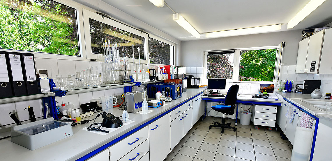 Unser eigenes Labor Unser eigenes Labor